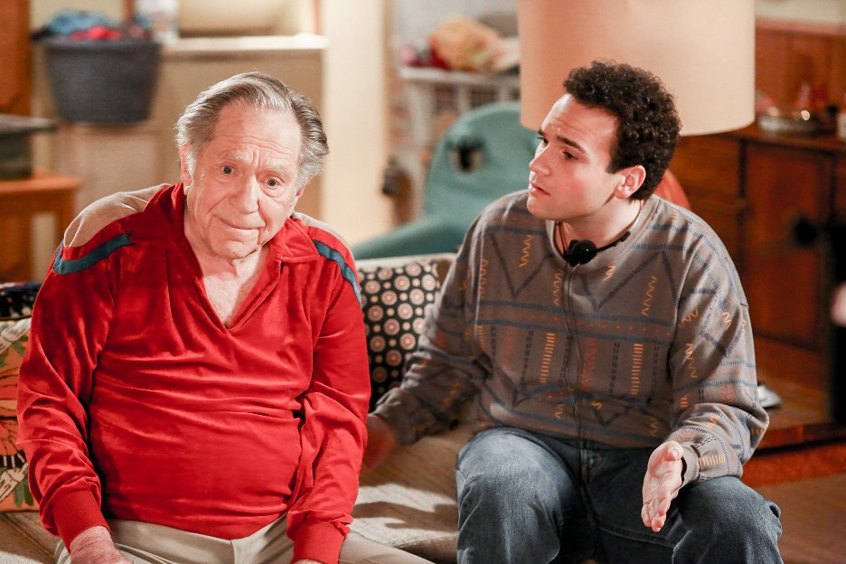 Goldbergovi Deadheads (S04E17) (2017) ČSFD.cz