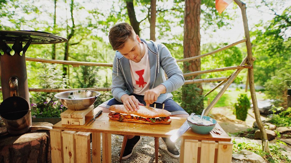 Grill Hunters (2018) ČSFD.cz