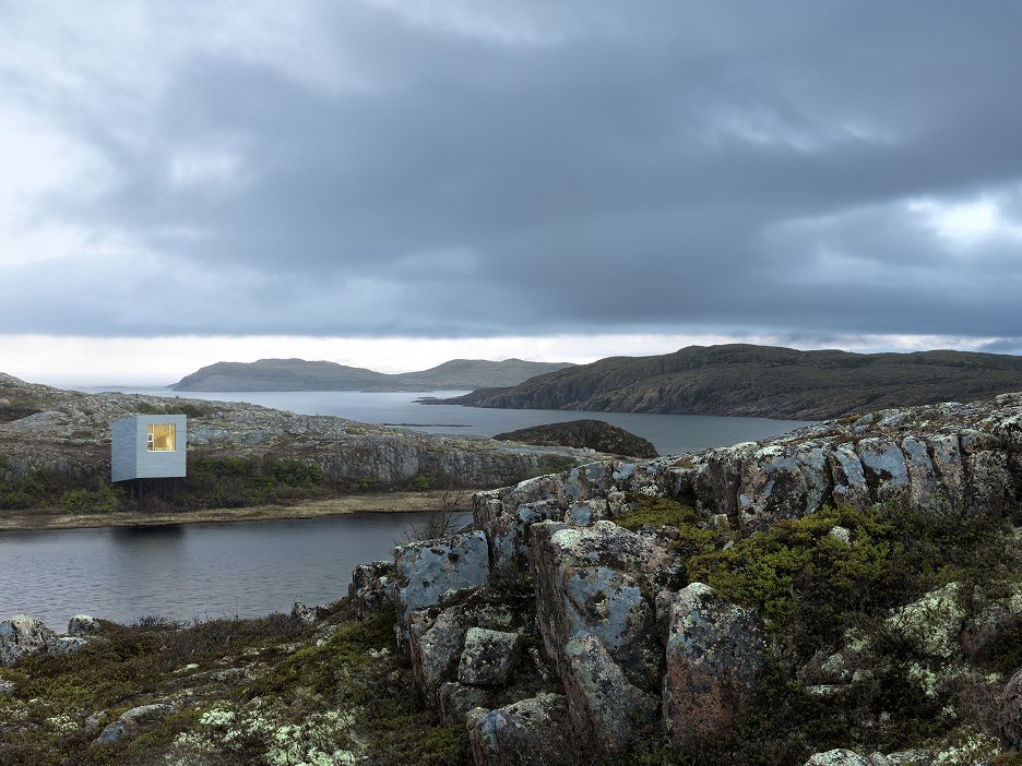 Strange & Familiar Architecture on Fogo Island (2015) ČSFD.cz
