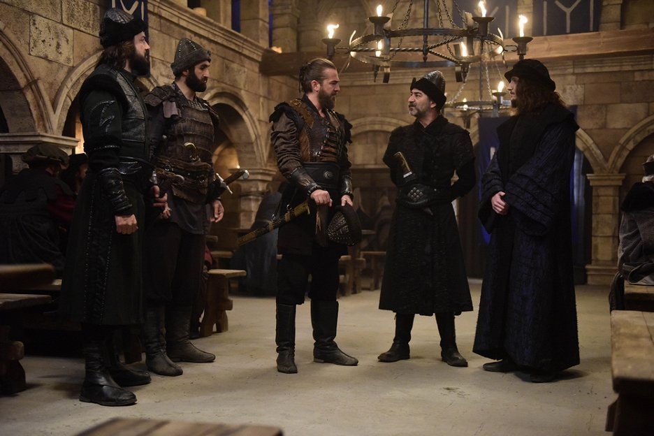 Diriliş Ertuğrul Vasilius (S03E26) (2017) ČSFD.cz