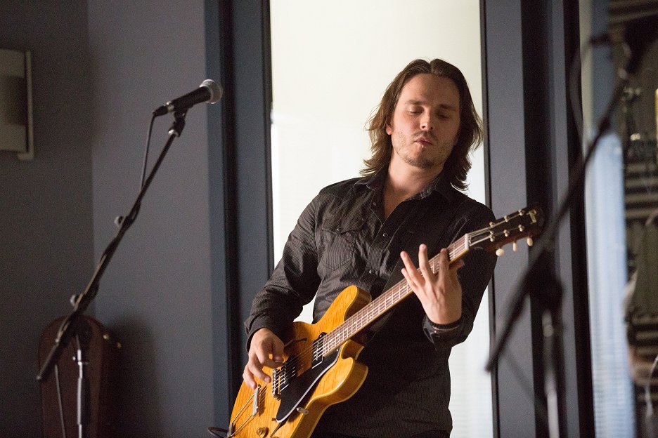 Nashville Stand Beside Me (S05E08) (2017) ČSFD.cz