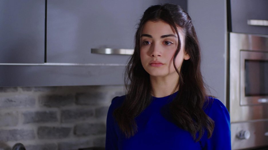 Serkan Mut Yemin - Episode 6 (S01E06) (2019) | Galerie - Z epizody | ČSFD.cz