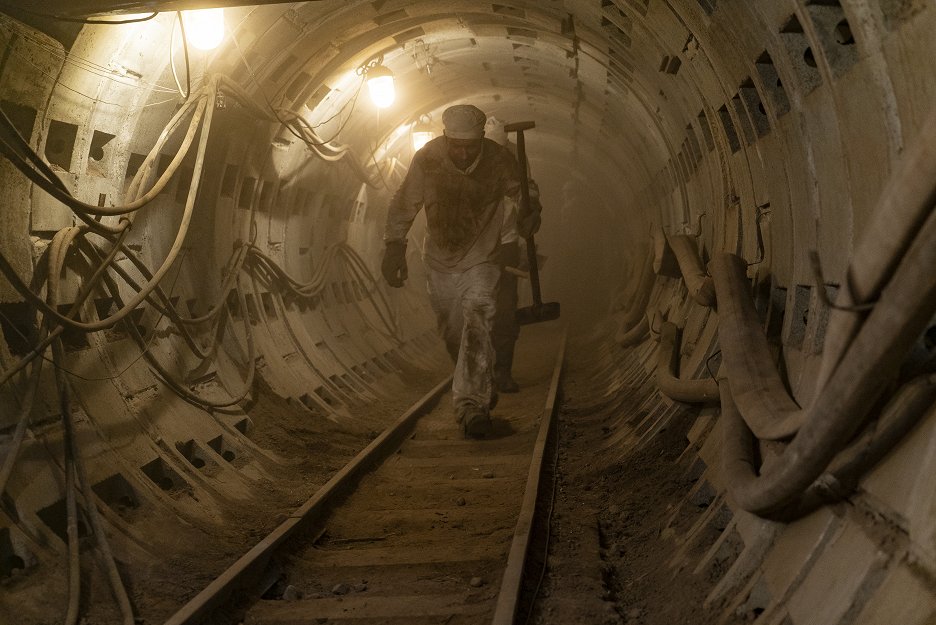 Černobyl - Open Wide, O Earth (E03) (2019) | ČSFD.cz
