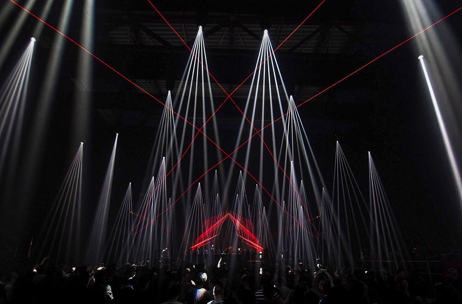 25 Jahre Time Warp Carl Cox Nina Kraviz Charlotte De Witte Sven