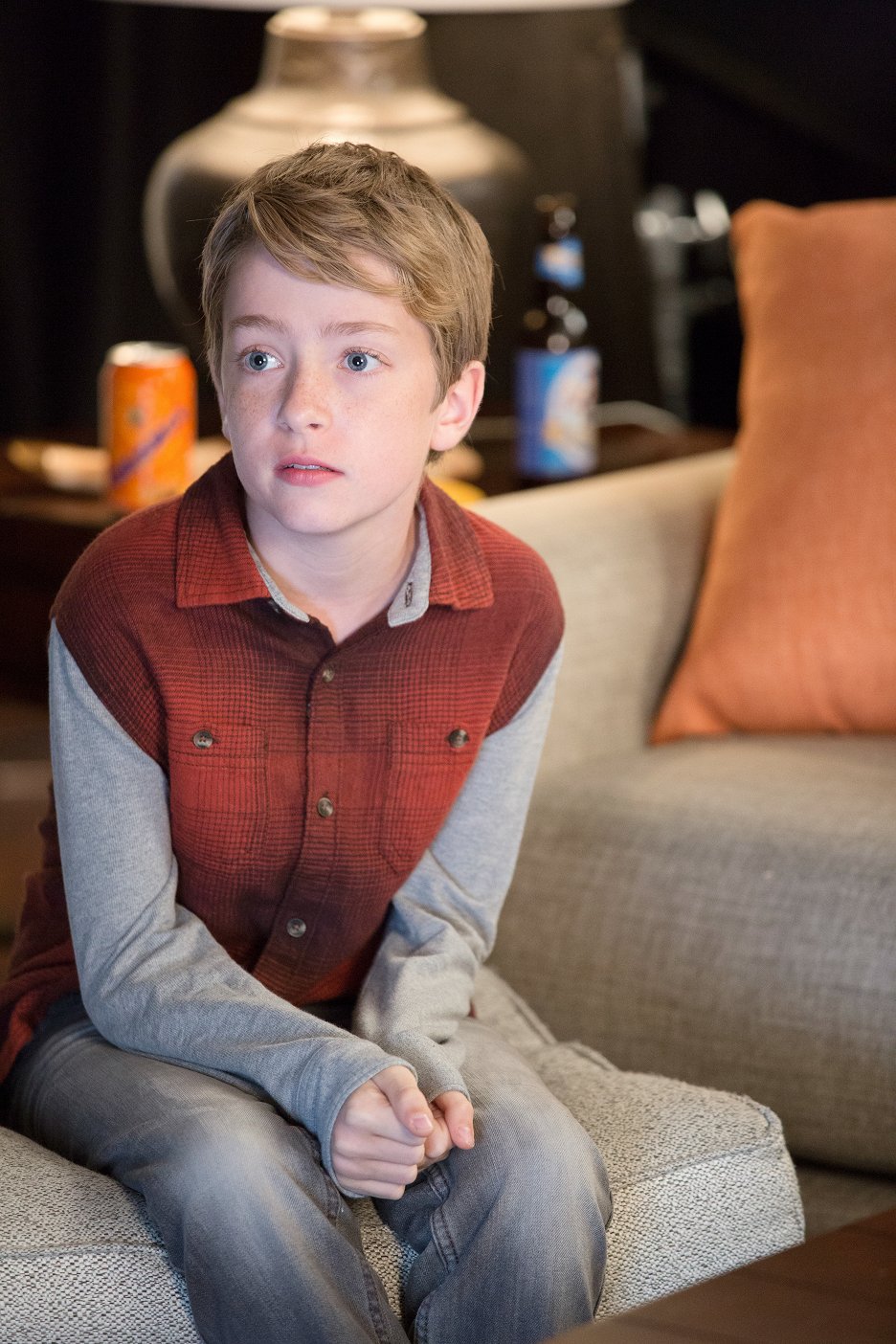 The Grinder Dedicating This One to the Crew (E06) (2015) ČSFD.cz