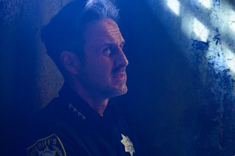 Creepshow Night of the Paw / Times is Tough in Musky Holler (S01E05