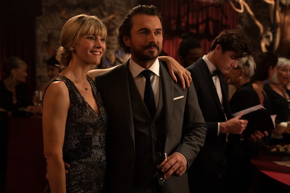 Emily in Paris - Season 1 (S01) (2020) | ČSFD.sk