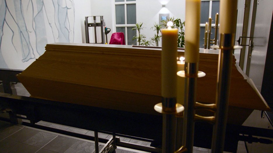 Geschichten über Friedhöfe Bestatter Und Totengräber 2020 čsfd Cz