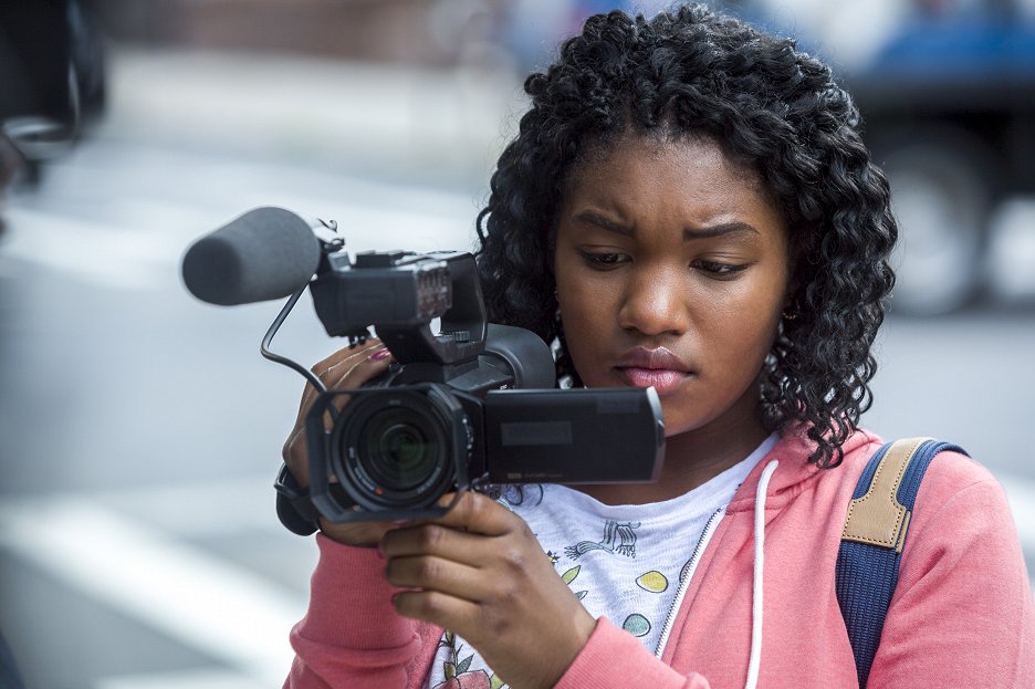 The Last O.G. Lemon Drops (S01E07) (2018) ČSFD.cz