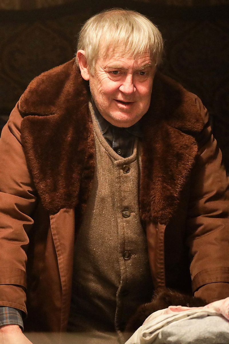 Про вампира со стояновым. Про вампира со стояновым. Про вампира со стояновым. Вампиры средней полосы (2021). Вампиры средней полосы новогодний эпизод.