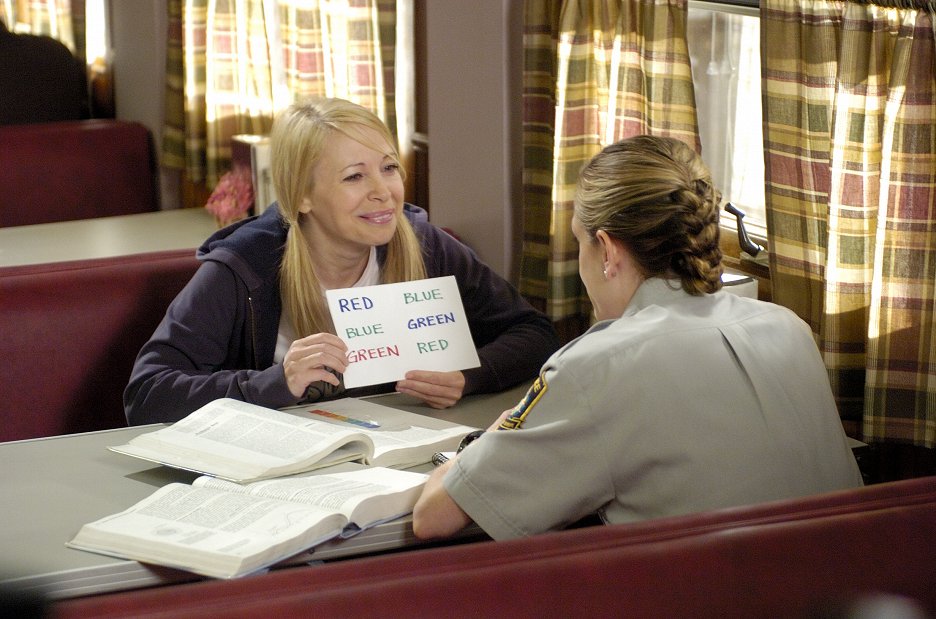 Corner Gas I, Witness (S04E07) (2006) ČSFD.cz