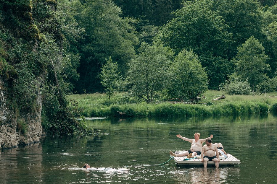 Albatros (2020) ČSFD.cz