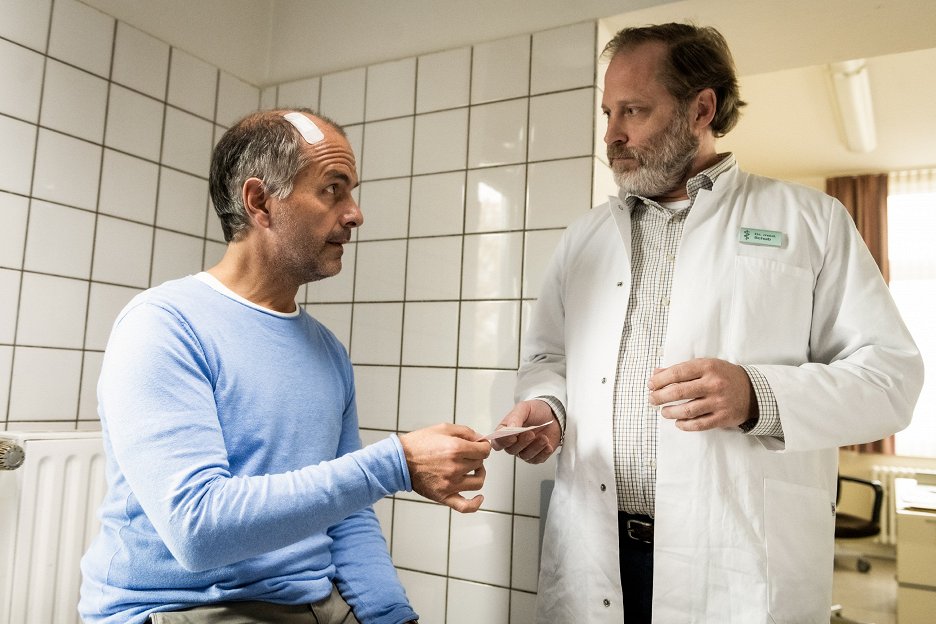 Tilo Neumann Und Das Universum Staffel 2 Sendetermine Tilo Neumann und das Universum - Das Universum (E08) (2021) | ČSFD.cz