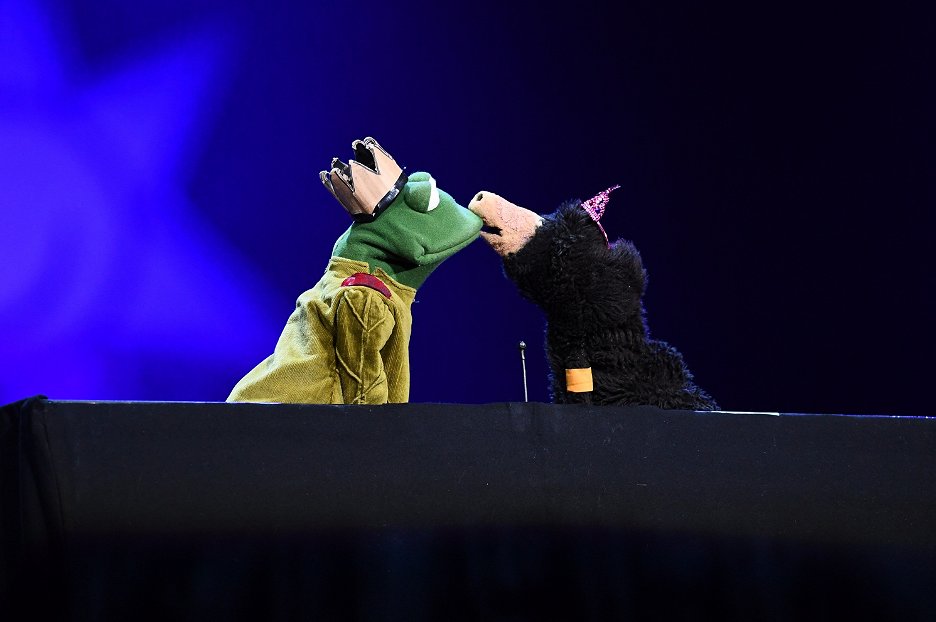 René Marik live! Wieder ZeHage (2017) ČSFD.cz