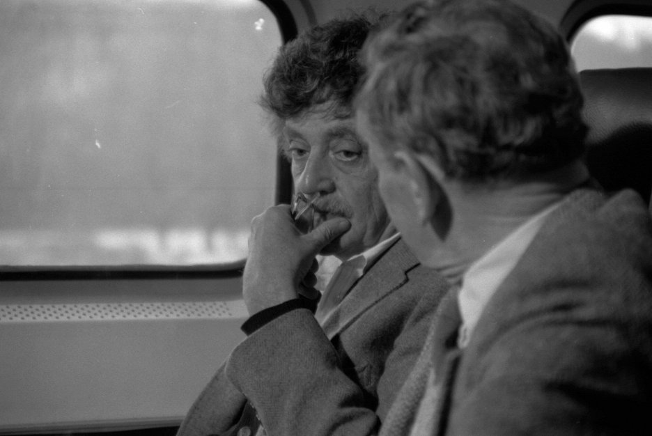 Kurt Vonnegut: Unstuck in Time (2021) | ČSFD.cz