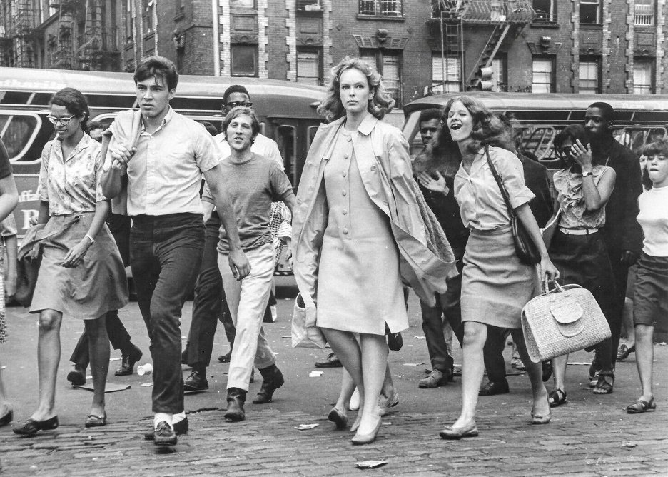 Up the Down Staircase (1967) ČSFD.cz