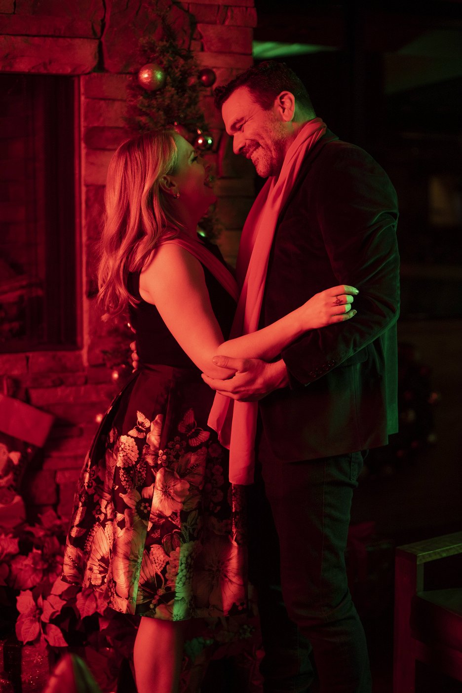 Christmas Reservations (2019) ČSFD.cz