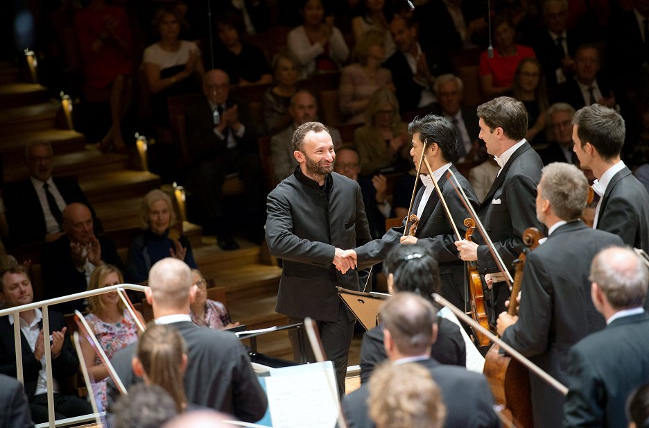 Silvesterkonzert Der Berliner Philharmoniker 2021 (2021) | ČSFD.cz