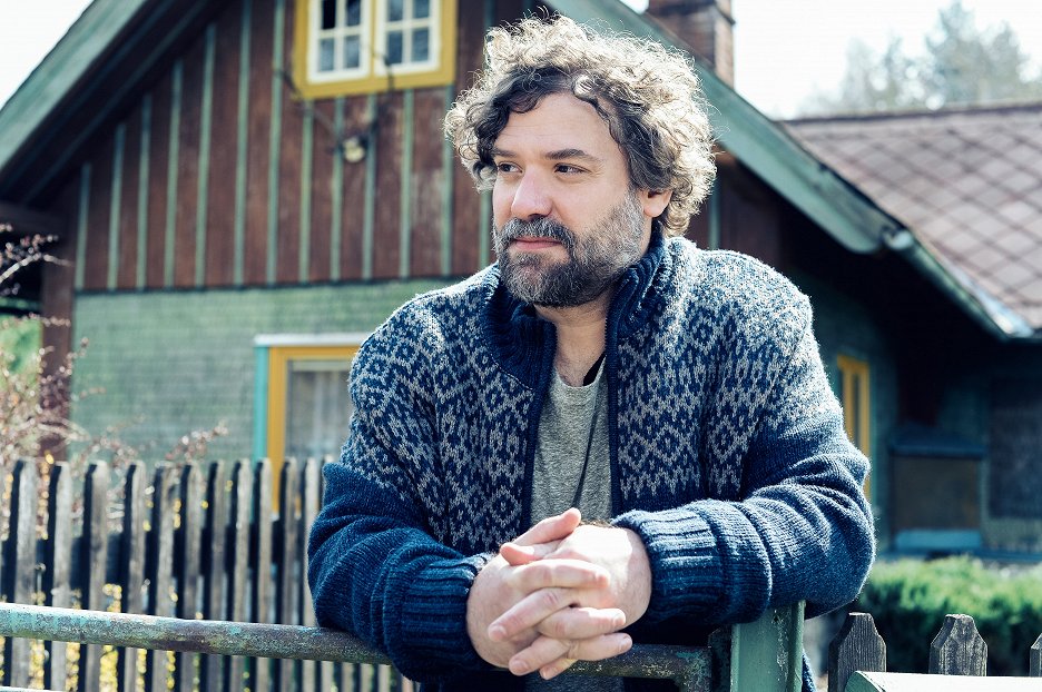 Odznak Vysočina Perníková chaloupka (E06) (2022) ČSFD.cz