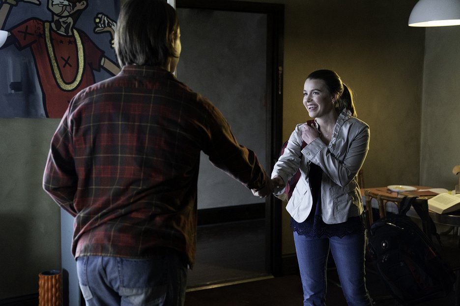 Devon Hales ČSFD.cz