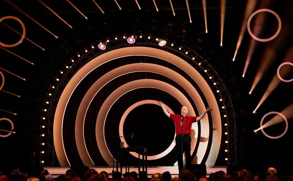 Horst Evers Wer alles weiß, hat keine Ahnung (2022) ČSFD.cz