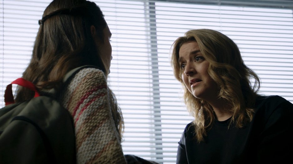 Indéfendable La Source (S01E04) (2022) ČSFD.cz