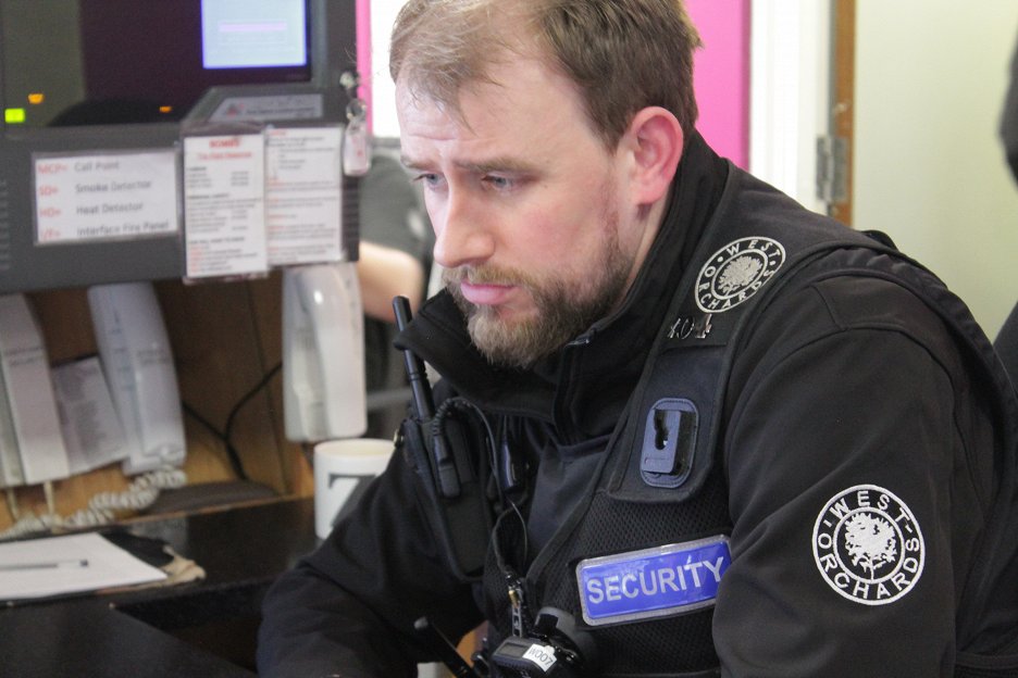 Shoplifters: At War with the Law (2020) | ČSFD.cz