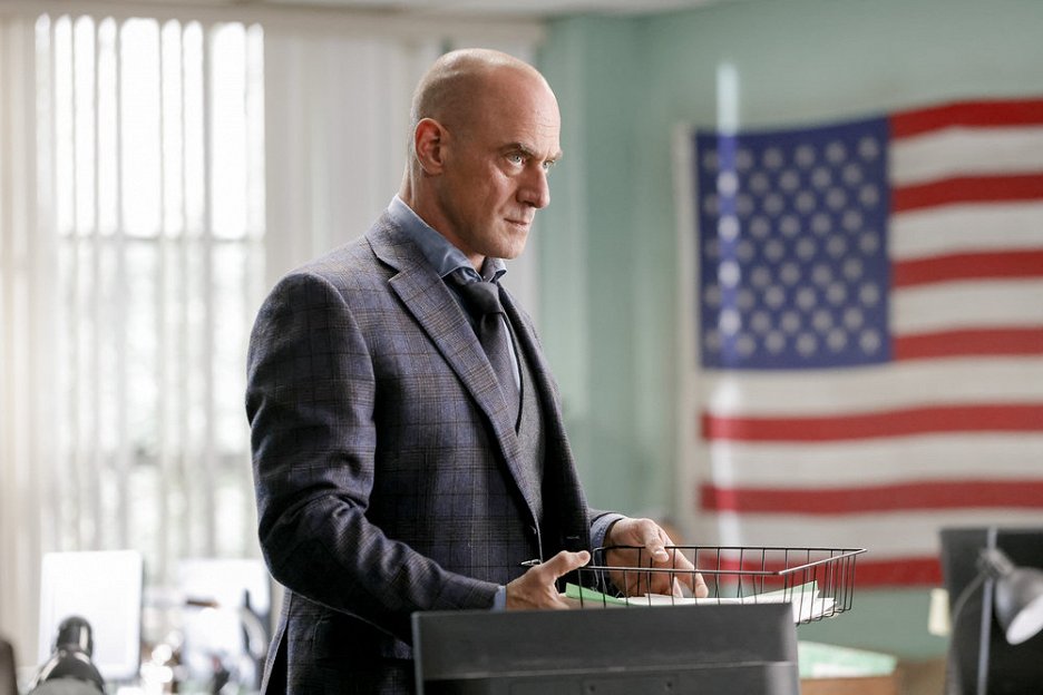 Law & Order: Organized Crime - Friend or Foe (S02E22) (2022) | ČSFD.cz