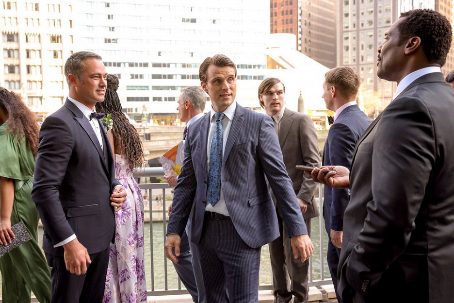 Chicago Fire - The Magnificent City of Chicago (S10E22) (2022) | ČSFD.cz