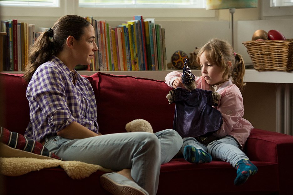 Safe Episode 7 (E07) (2022) ČSFD.cz