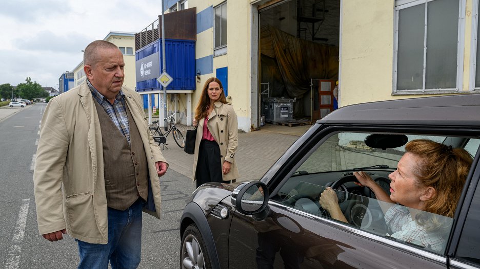 SOKO Wismar Tiefe Wasser (S20E18) (2023) ČSFD.cz SOKO Wismar Tiefe Wasser (S20E18) (2023) ČSFD.cz