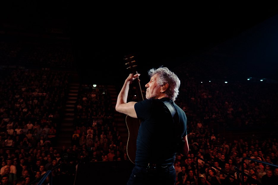 Roger Waters - This Is Not A Drill - Live From Prague (2023 ...