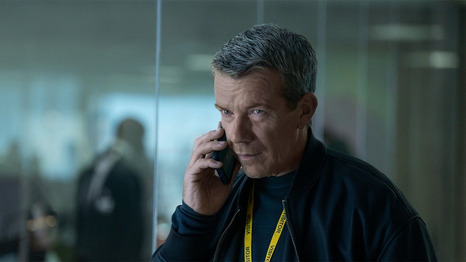 Únos letadla - Bez odezvy (S01E04) (2023) | Galerie - Z epizody | ČSFD.cz