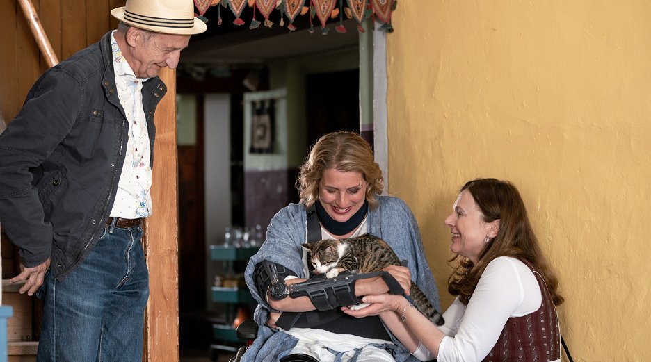 Zimmer mit Stall Kuhhandel (2023) ČSFD.cz