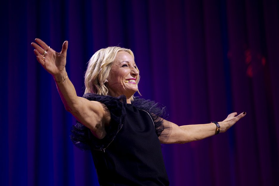 Kreatives Bild zu Monika Gruber - Ohne Worte (2024) Monika Gruber - Ohne Worte (2024)