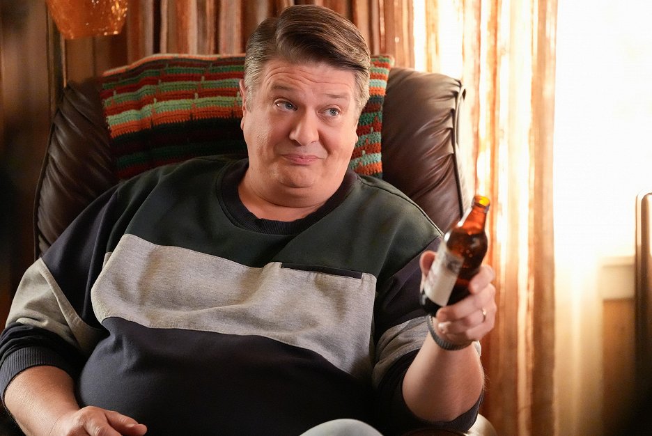 Connor Kilpatrick Malý Sheldon - Malé šmiknutí a rané akademické úspěchy (S07E11) (2024 ...