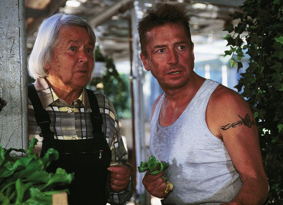 Hinter Gittern - Der Frauenknast - Neue Wege (S02E13) (1998) | ČSFD.cz