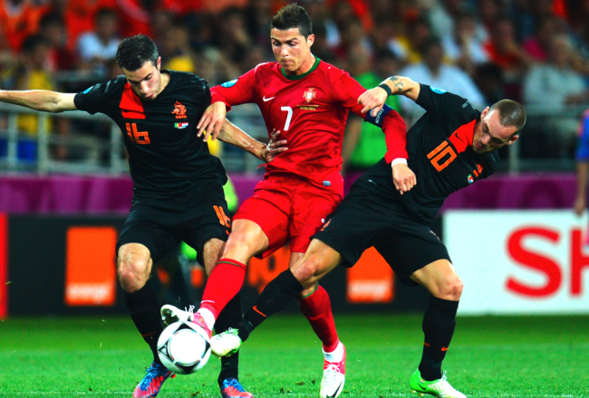 Hvězdný Ronaldo se gólově probudil a poslal Holanďany domů
