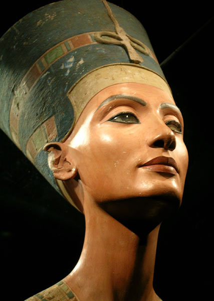 Cate za Nefertiti!