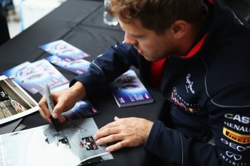F1 2013- Vettel prodloužil smlouvu s Red Bullem!