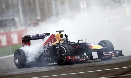 F1 2013 Vettel se stal v Indii počtvrté za sebou mistrem světa F1!