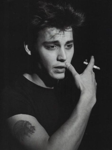 ďaľší obľúbení herci a herečky- Johnny Depp