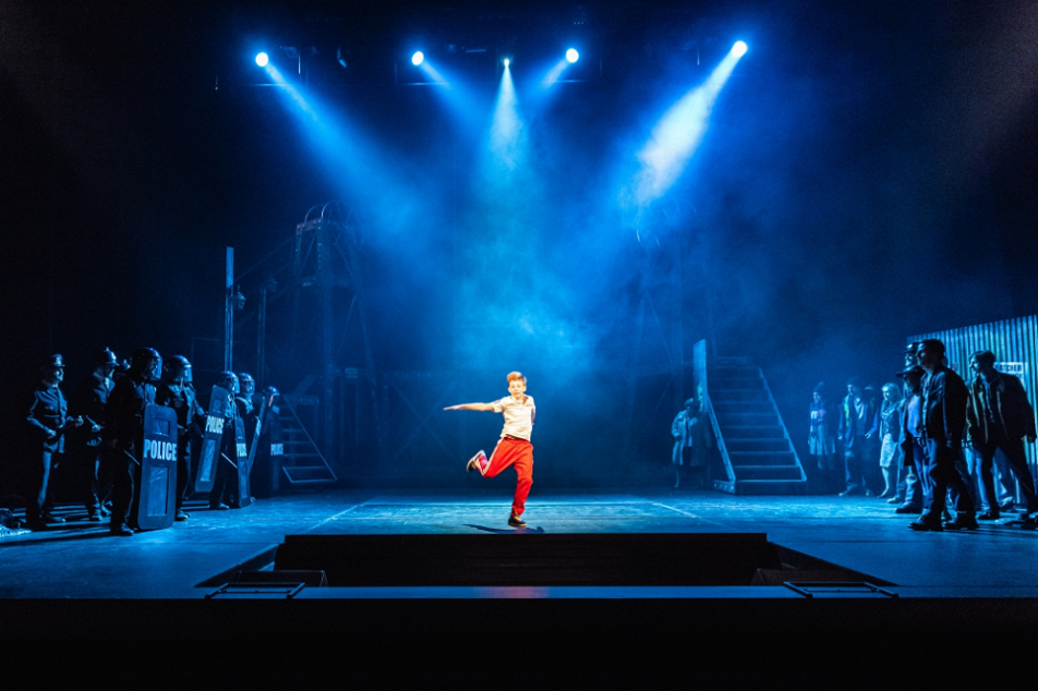 Billy Elliot muzikál — Divadlo J. K. Tyla Plzeň