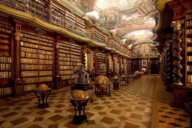Znovuotevření knihoven + nejkrásnější knihovna na světě Klementinum